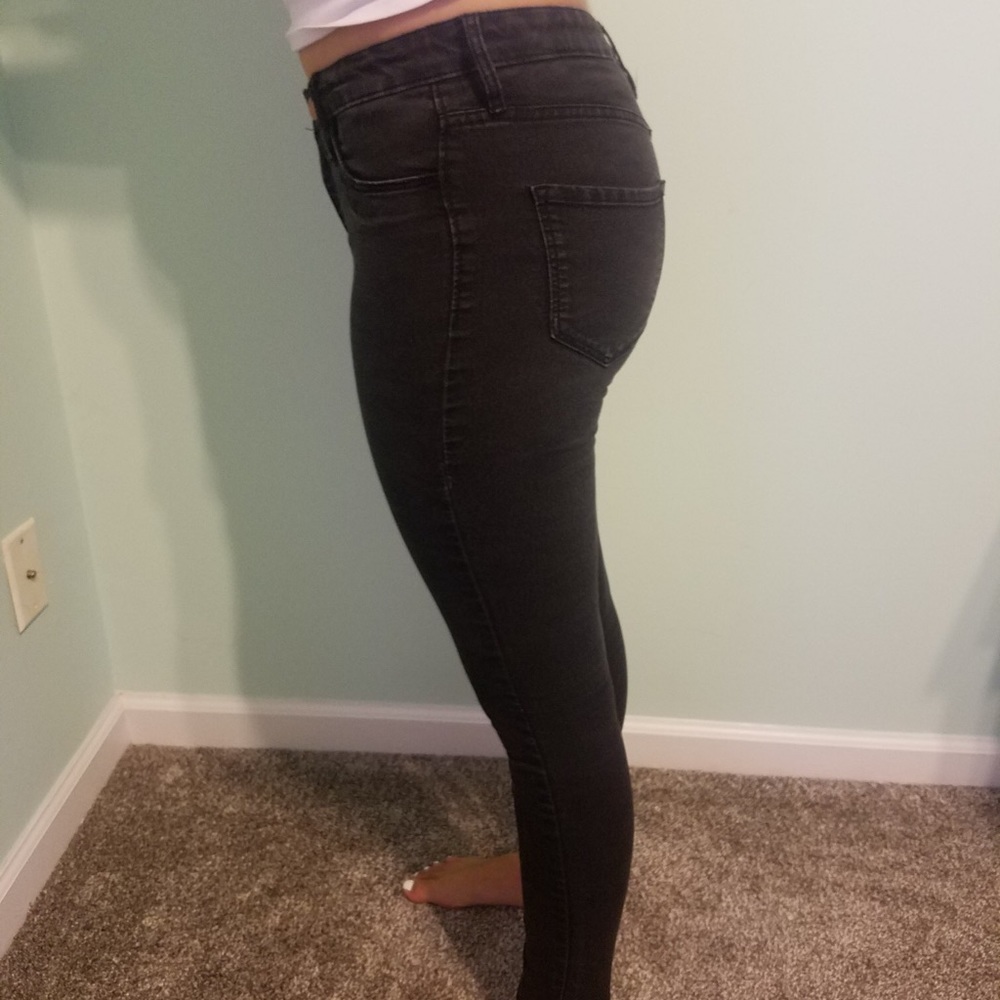 H&M jeans - Picture 3 of 5